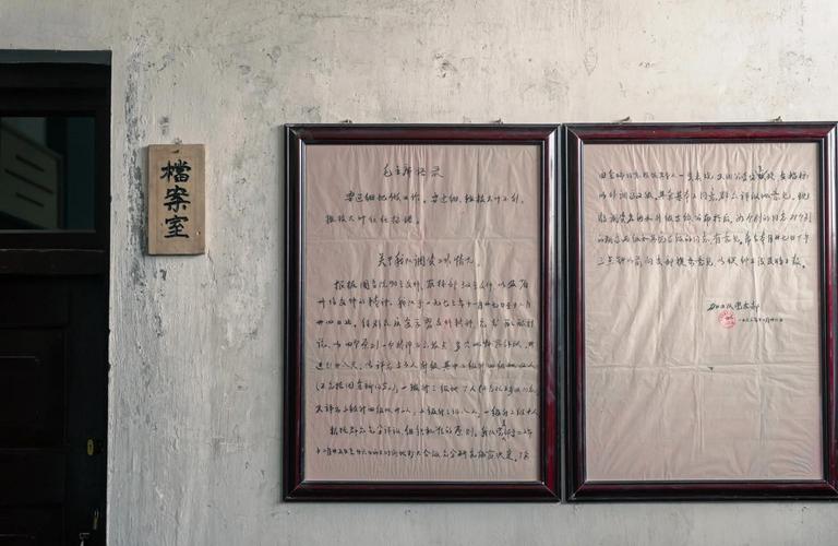 一边亲一边摸最新版的相关介绍