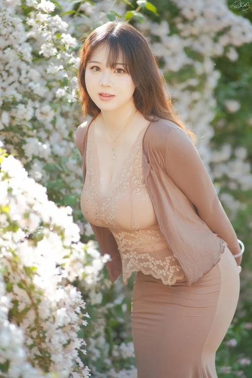 女士下边有黄色分泌物的相关介绍