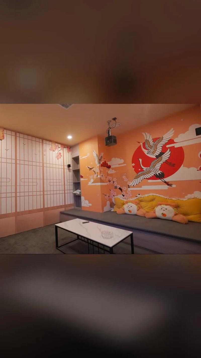 亚洲熟女少妇偷拍一区的相关介绍