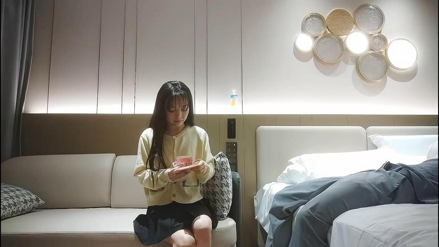 av少妇黄色片的相关介绍