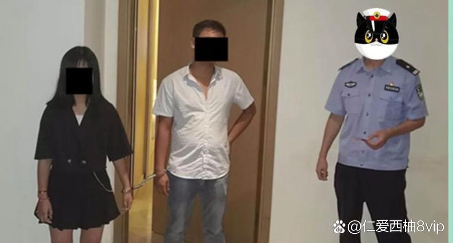 大胸性感秘书勾引上司的相关介绍