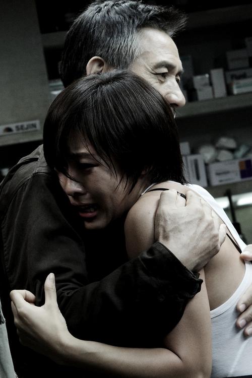 丰满人妻少妇激情av的相关介绍