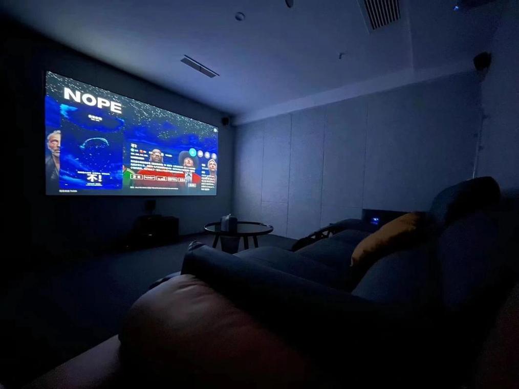 av黑丝爆操的相关介绍