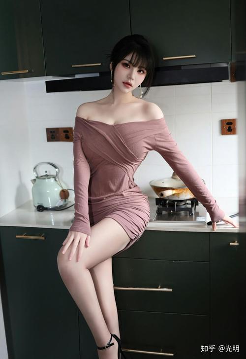 日本精品人妻久久久久久月丁蜜月的相关介绍