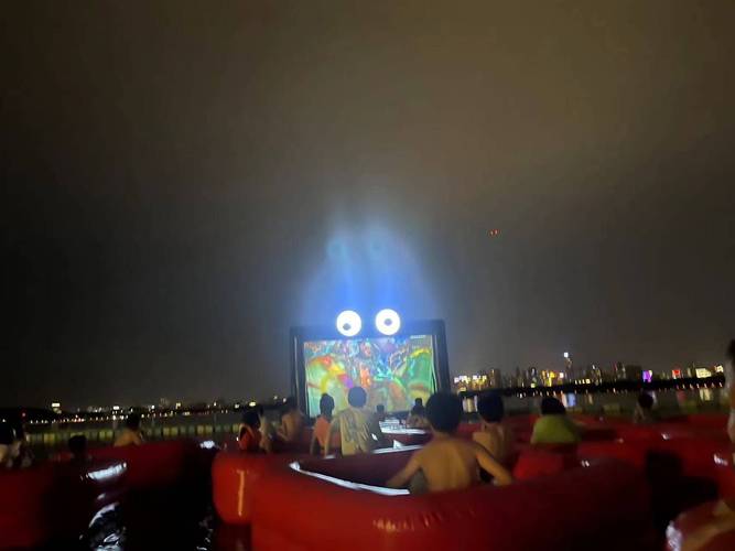 午夜精品美女久久久久av福利的相关介绍