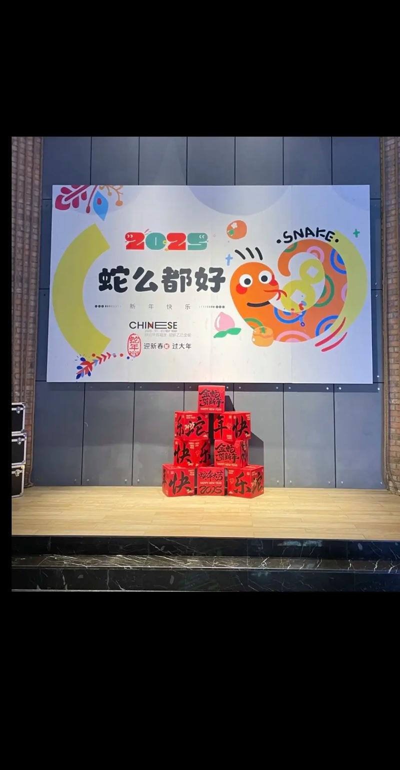 俄罗斯少妇av的相关介绍