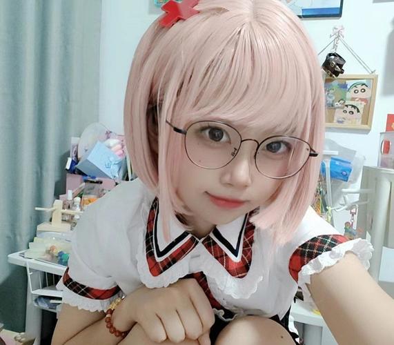 18禁美女在线看的相关介绍