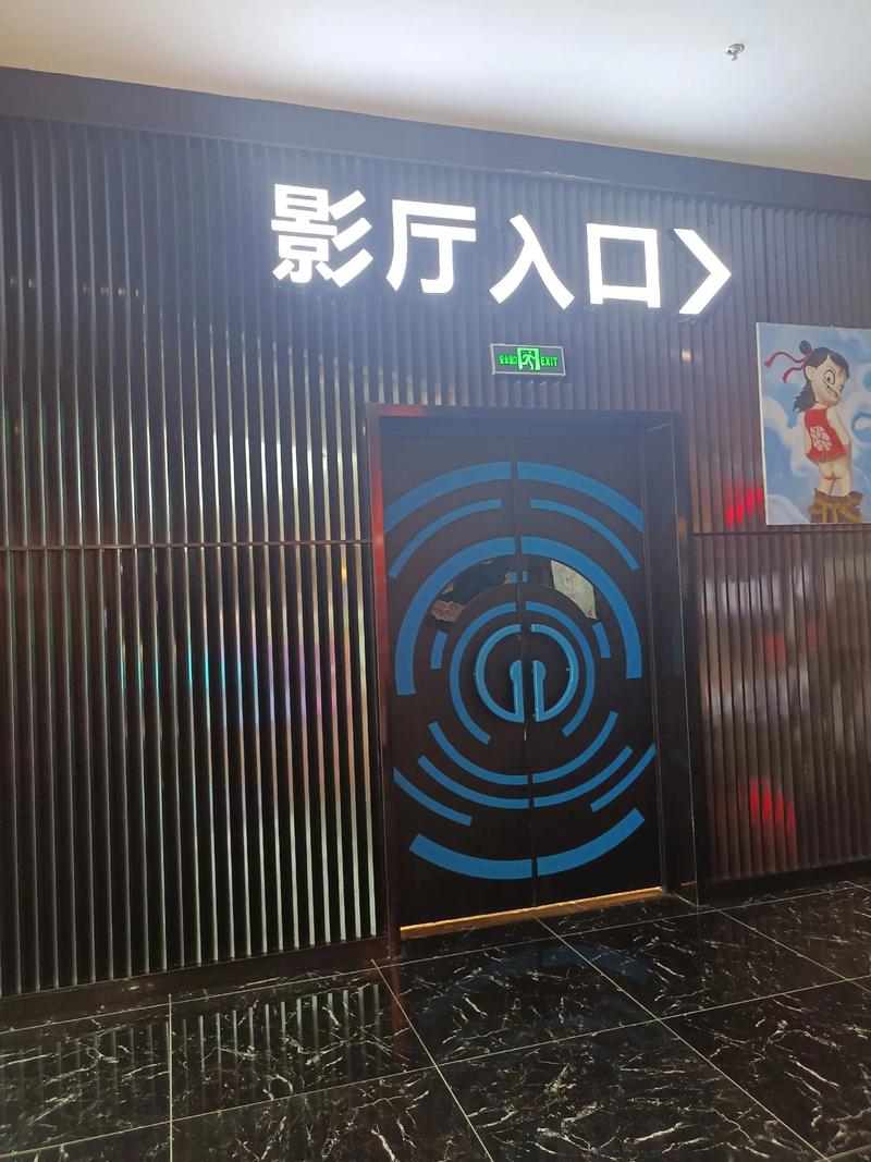 一边吃着一边摸一边桶一边叫床的相关介绍