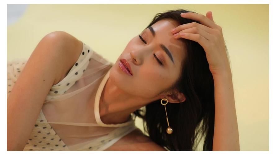 亚洲美妇一区的相关介绍