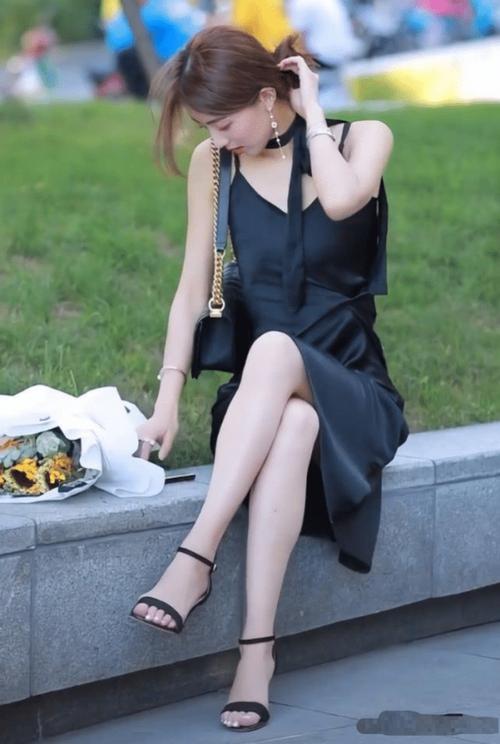 少妇熟女天堂网av的相关介绍