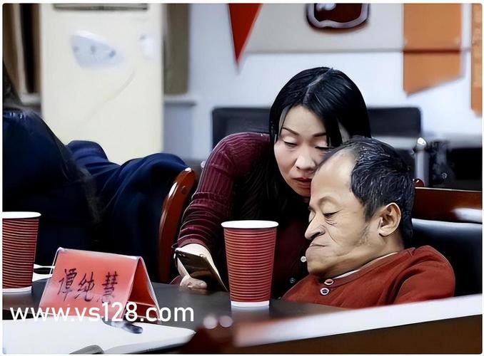 女生下体有淡黄色分泌物的相关介绍