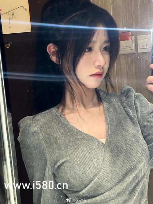女女黄动漫的相关介绍