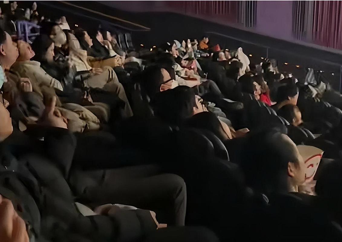 爆操美女老师.的相关介绍